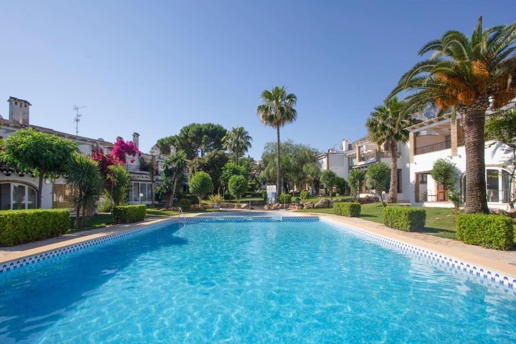 Апартаменты Casa En Denia Con Piscina Y Jardin Экстерьер фото
